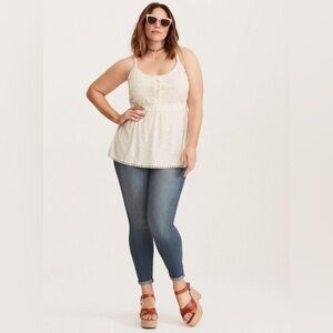 Torrid Jegging Skinny Super Stretch Mid-Rise Jean Size 18 NWT Brand New​
